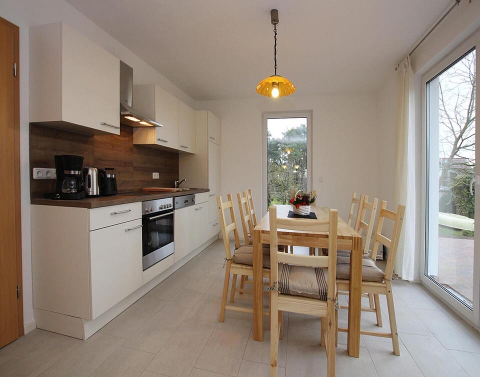 House | Private kitchen | Highchair