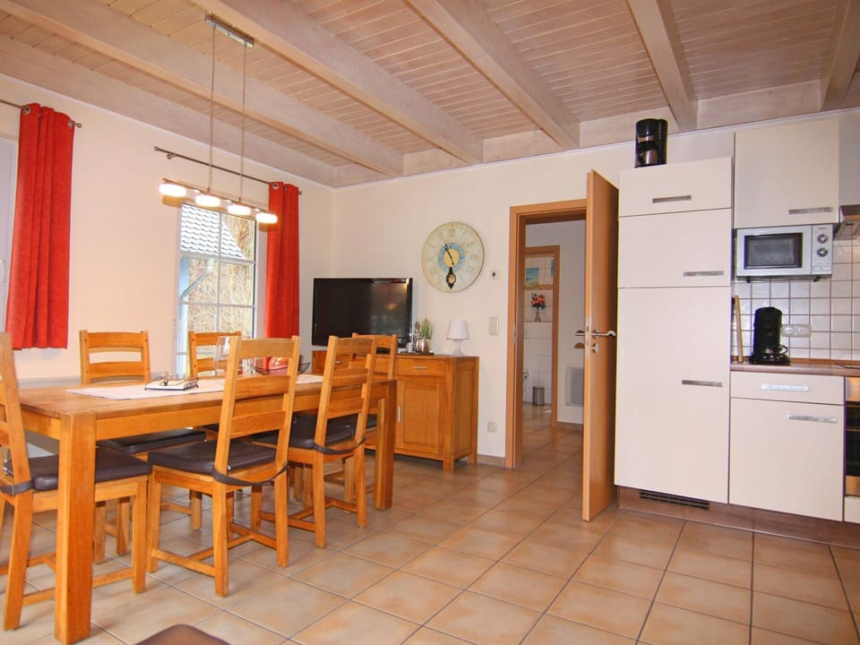 House | Dining