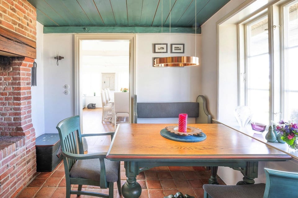 House | Dining