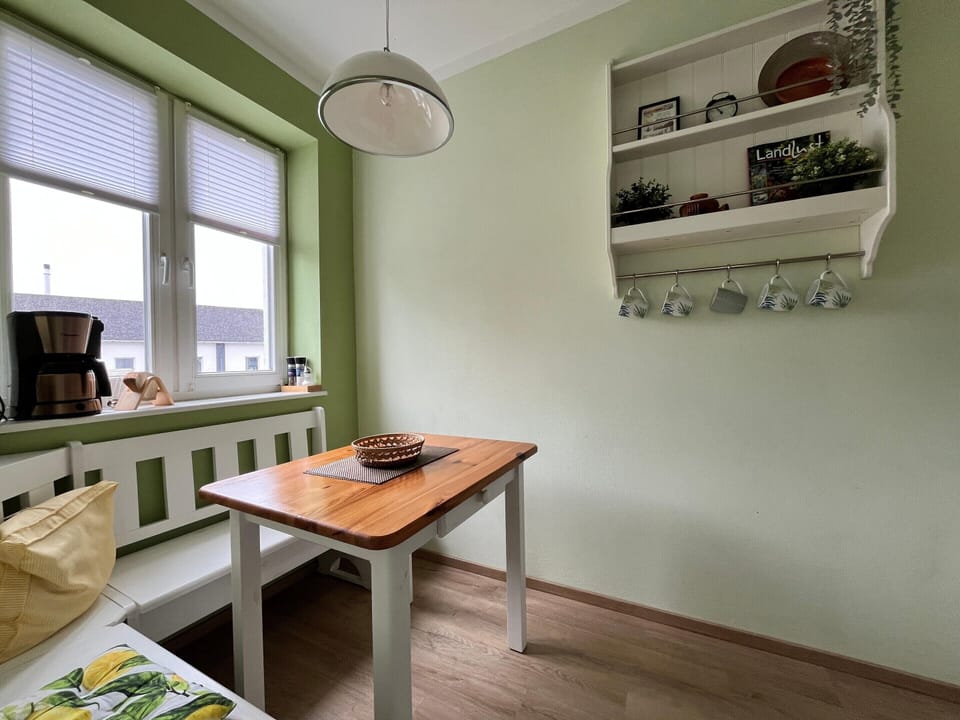 Apartment | Dining