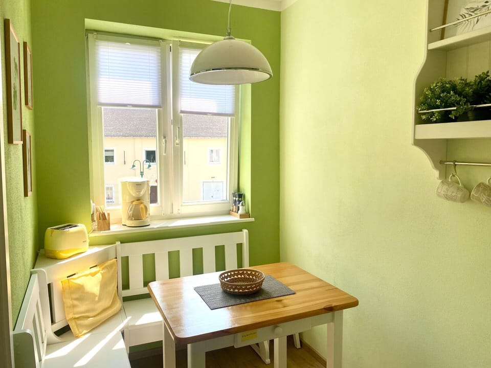 Apartment | Private kitchen | Electric kettle, toaster