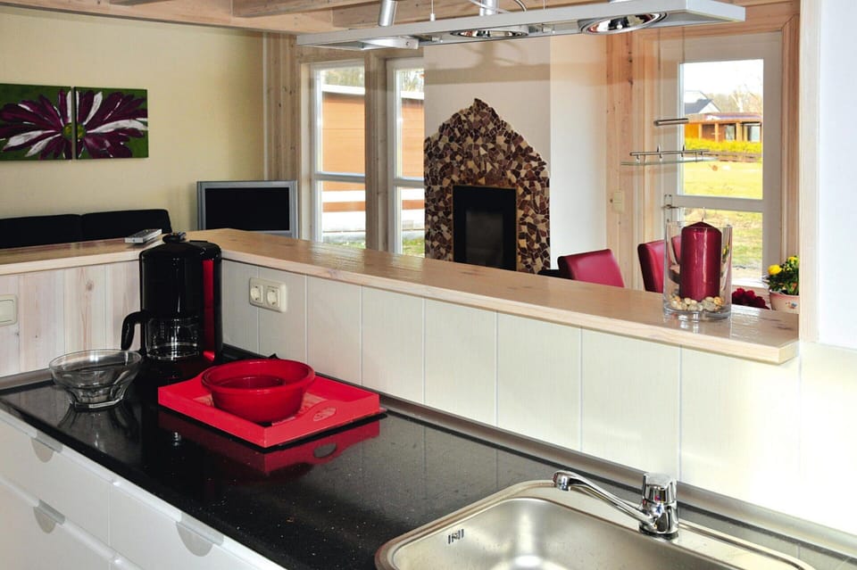 House | Private kitchen | Electric kettle, toaster