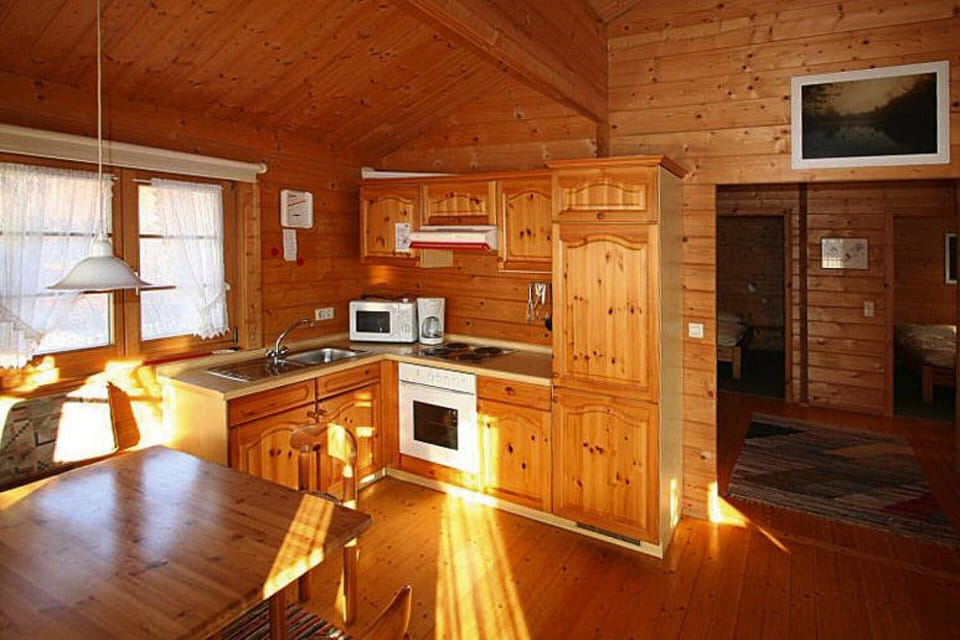 Bungalow | Private kitchen | Highchair