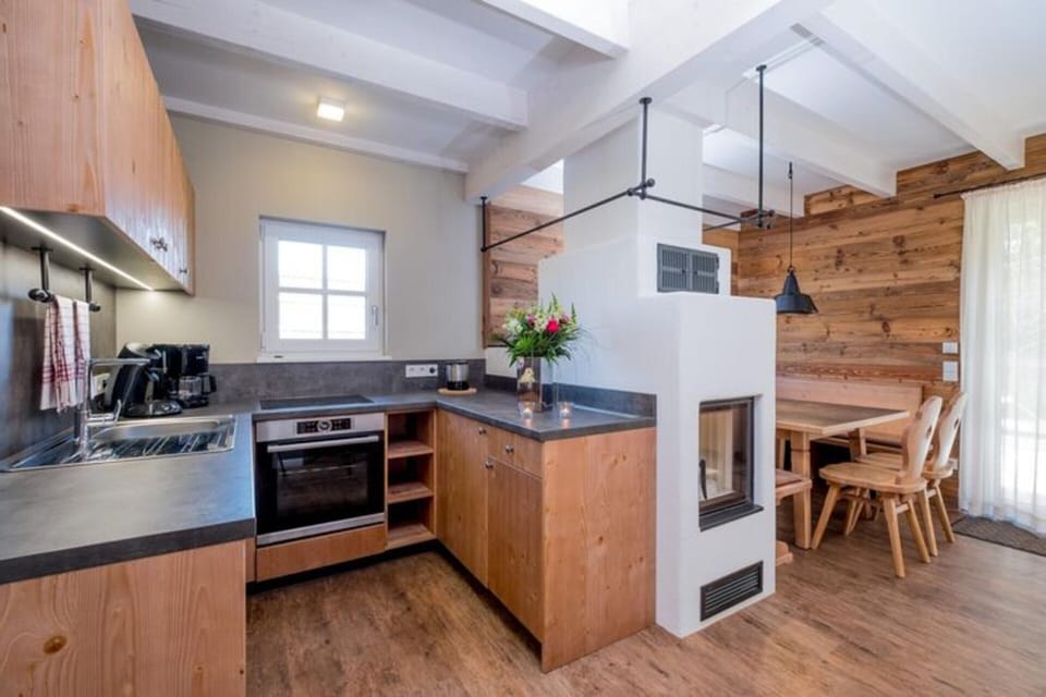 House | Private kitchen | Electric kettle, toaster, highchair