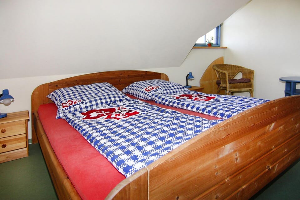 House | 3 bedrooms, individually furnished