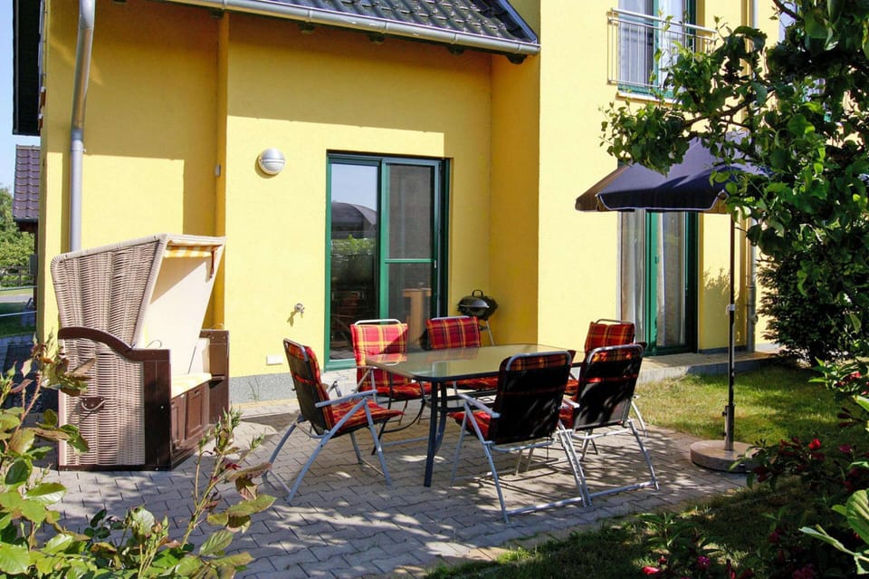 House | Outdoor dining