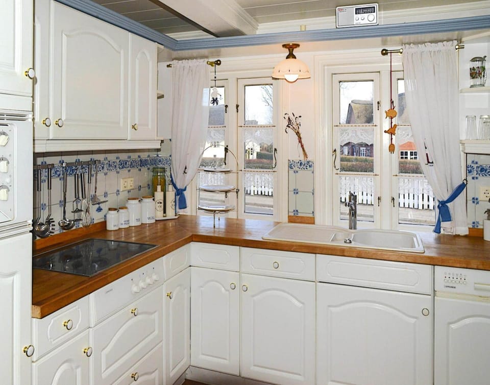 House | Private kitchen | Highchair