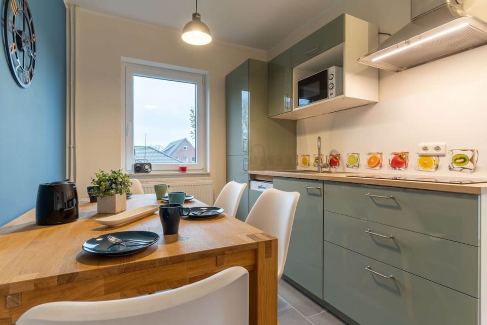 Apartment | Private kitchen | Electric kettle, toaster