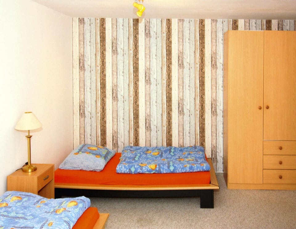 Apartment | 2 bedrooms, individually furnished, bed sheets