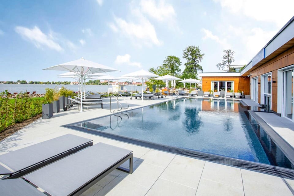 House | Pool | Outdoor pool, a heated pool