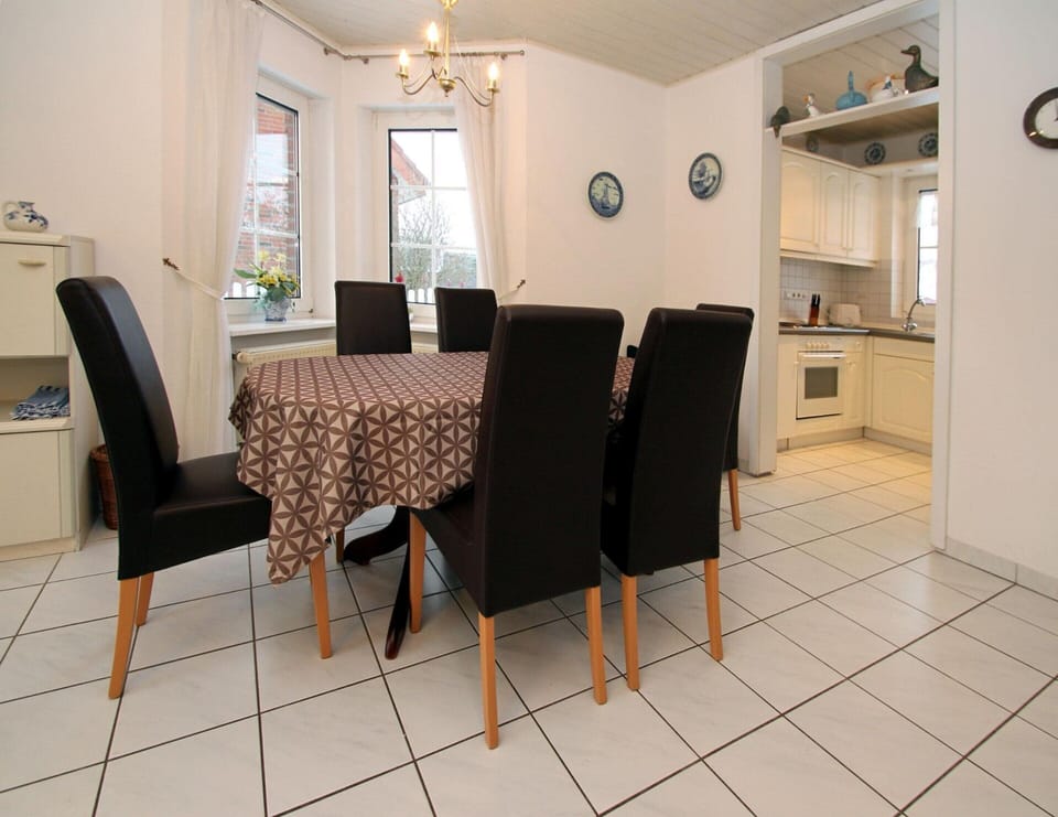House | Dining