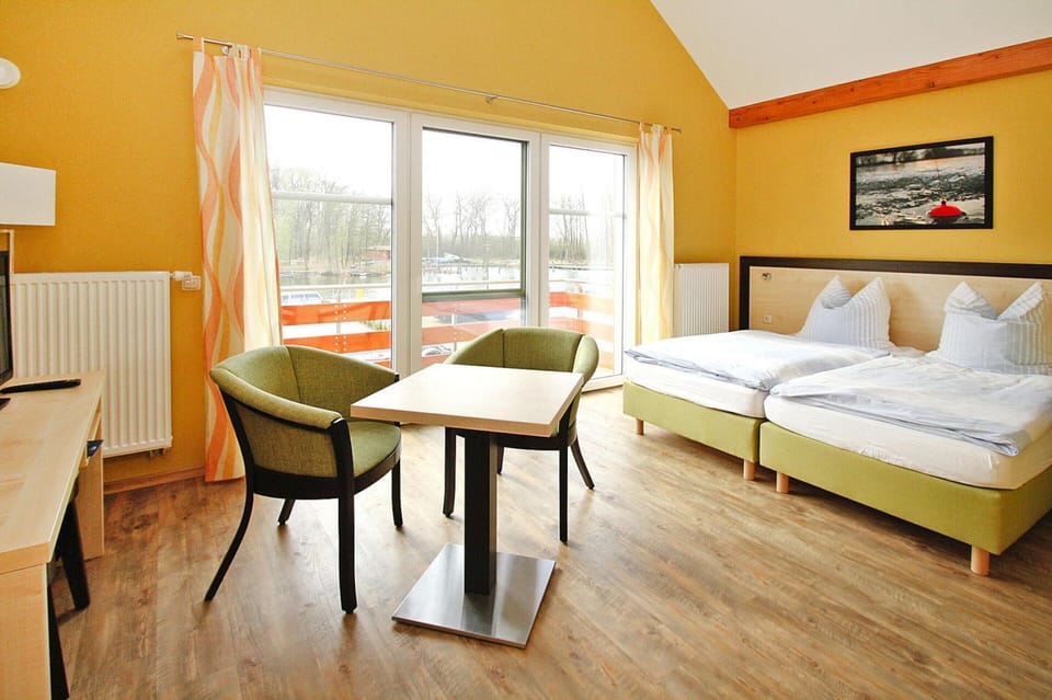 Apartment | 1 bedroom, individually furnished, bed sheets