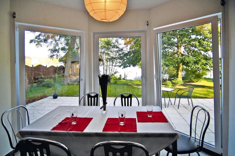 Apartment | Dining