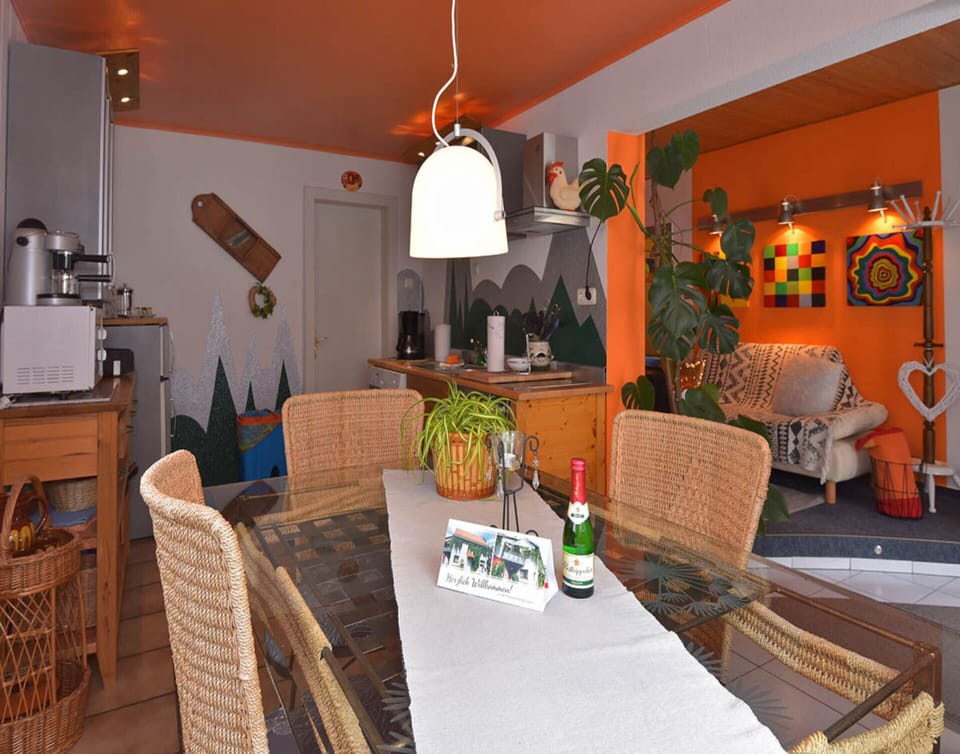 Apartment | Dining