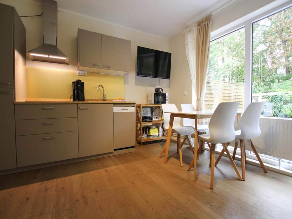 Apartment | Dining