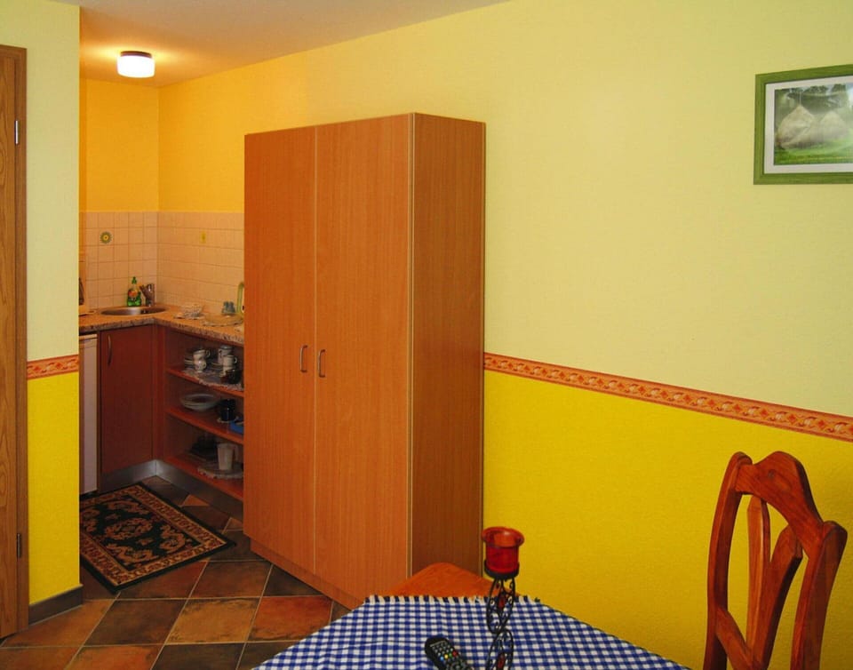 Bungalow | Dining