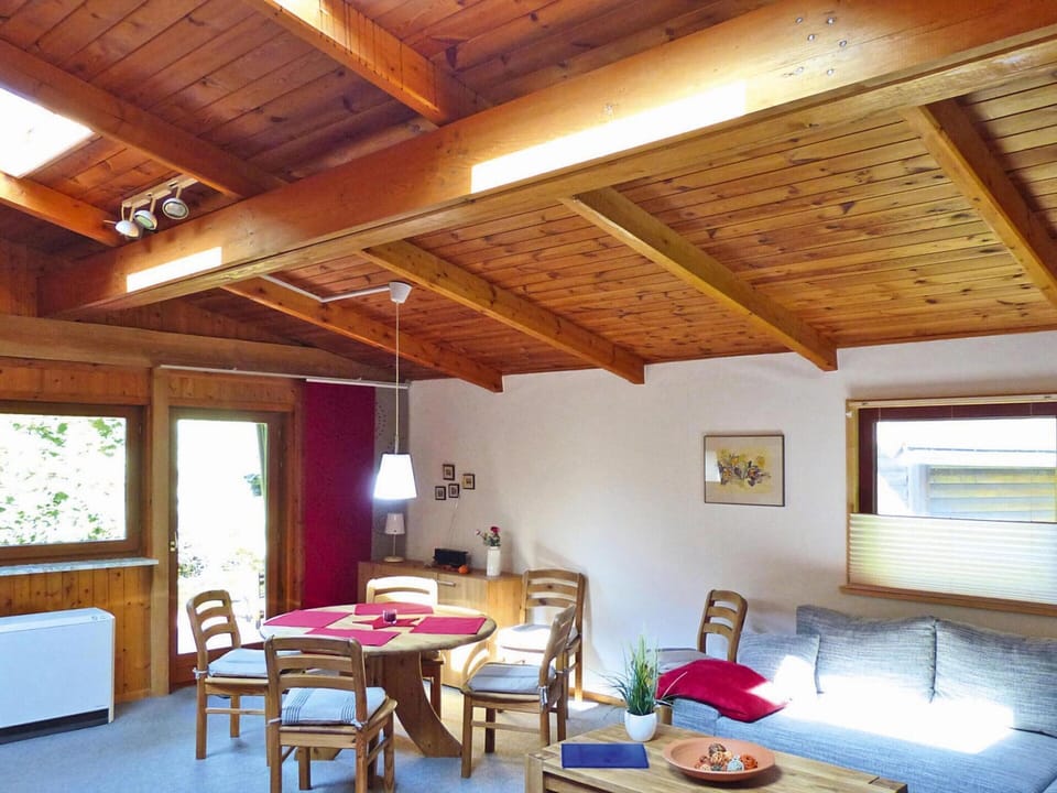 House | Dining