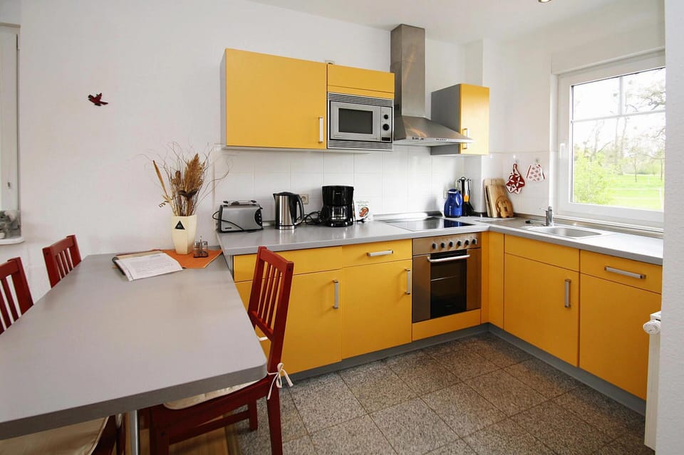 House | Private kitchen | Electric kettle, toaster