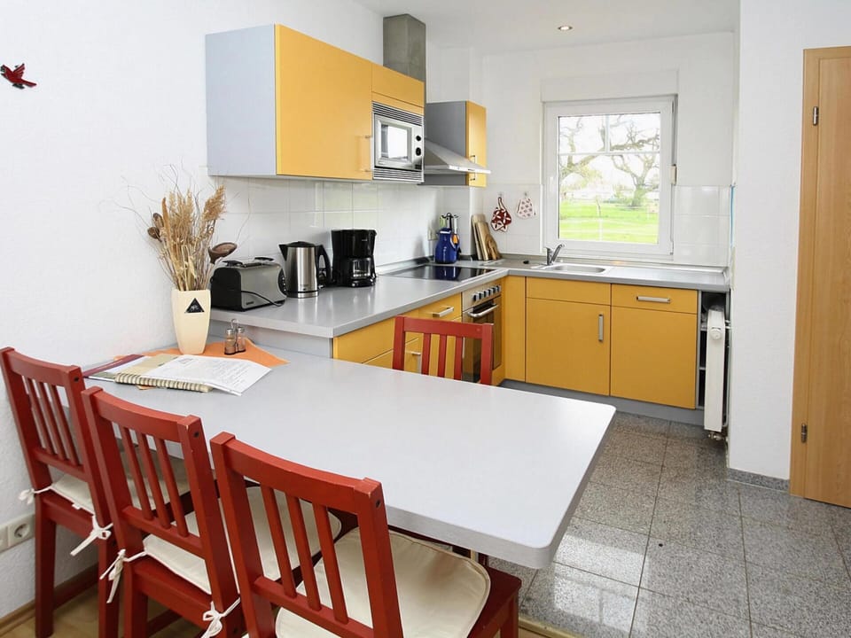 House | Private kitchen | Electric kettle, toaster