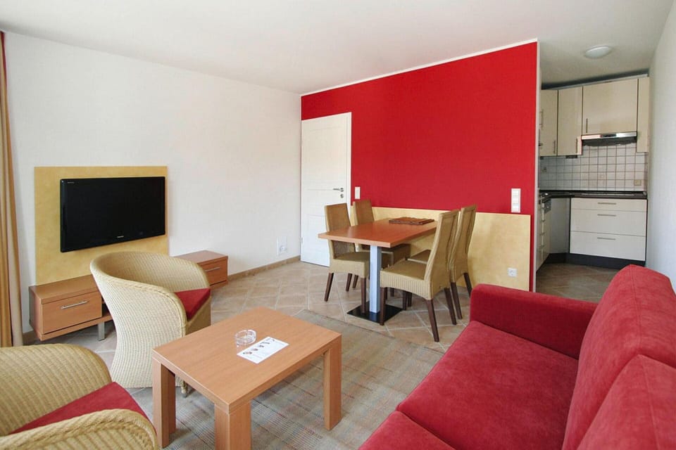 Apartment | Dining