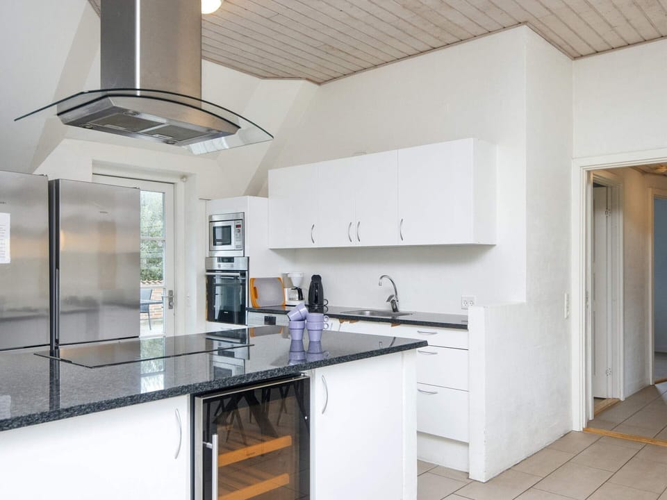 House | Private kitchen | Fridge, microwave, dishwasher