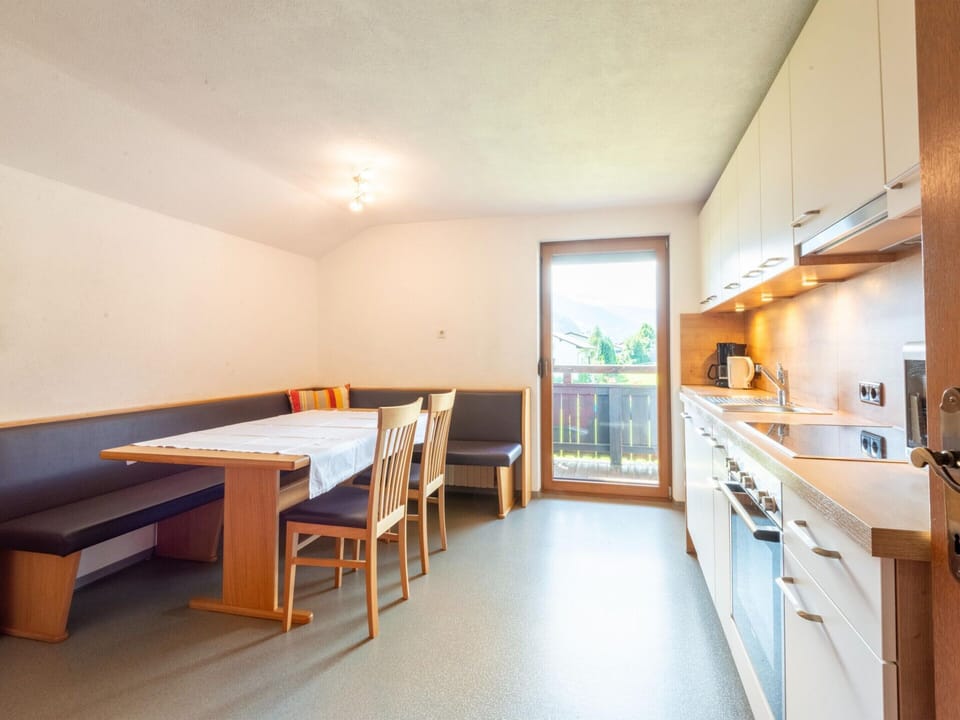 House | Dining
