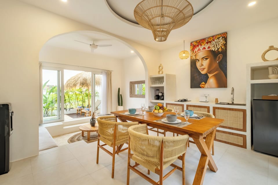 Comfort Villa | Private kitchen | Fridge, microwave, electric kettle, rice cooker