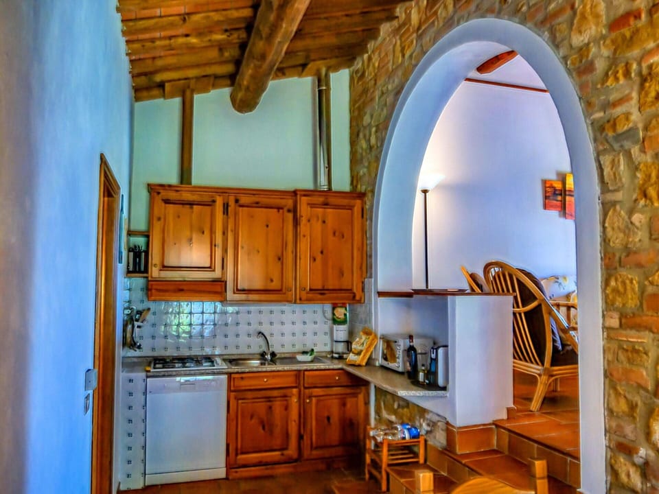 Apartment | Private kitchen | Stovetop, highchair