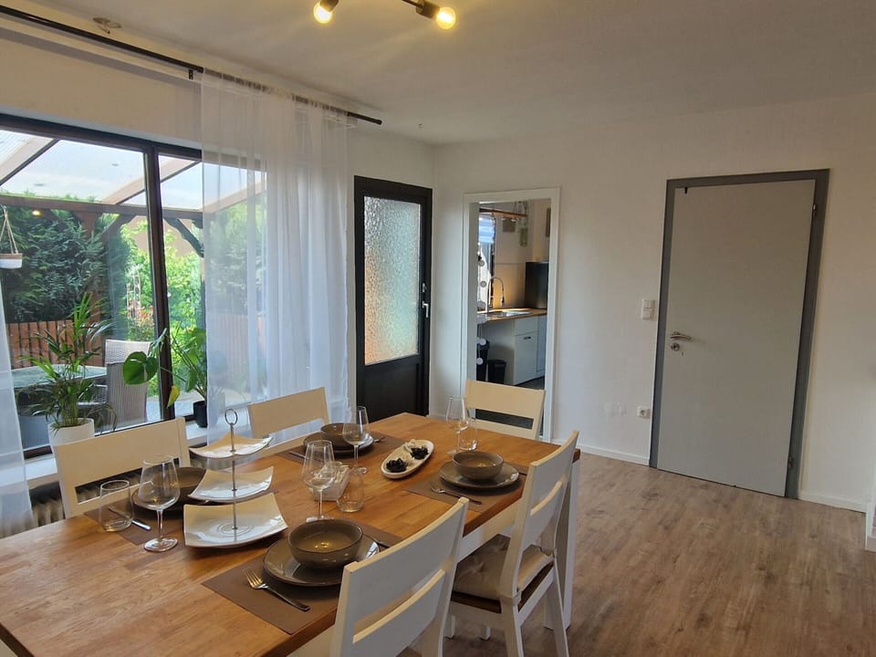 Apartment | Dining