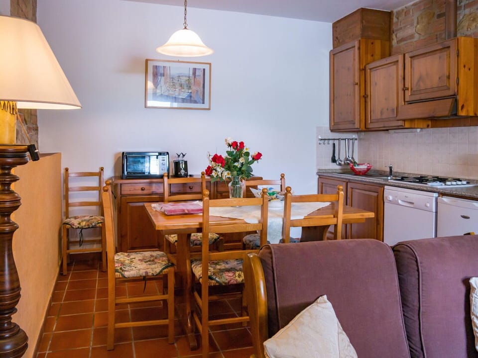 Apartment | Private kitchen | Stovetop, highchair