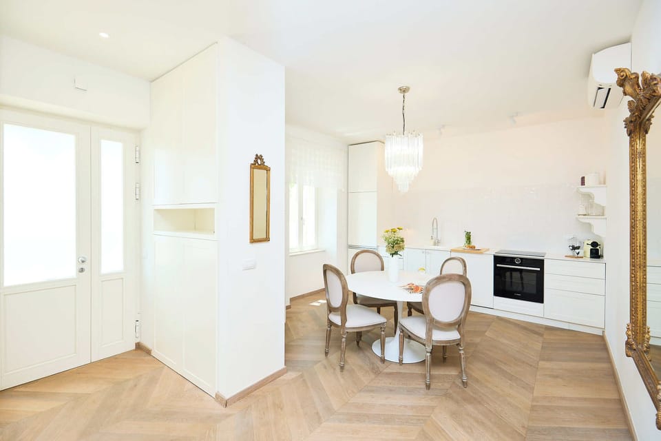 Apartment (2 Bedrooms) | In-room dining
