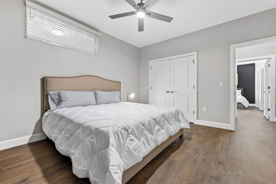 2 bedrooms, blackout drapes, free WiFi