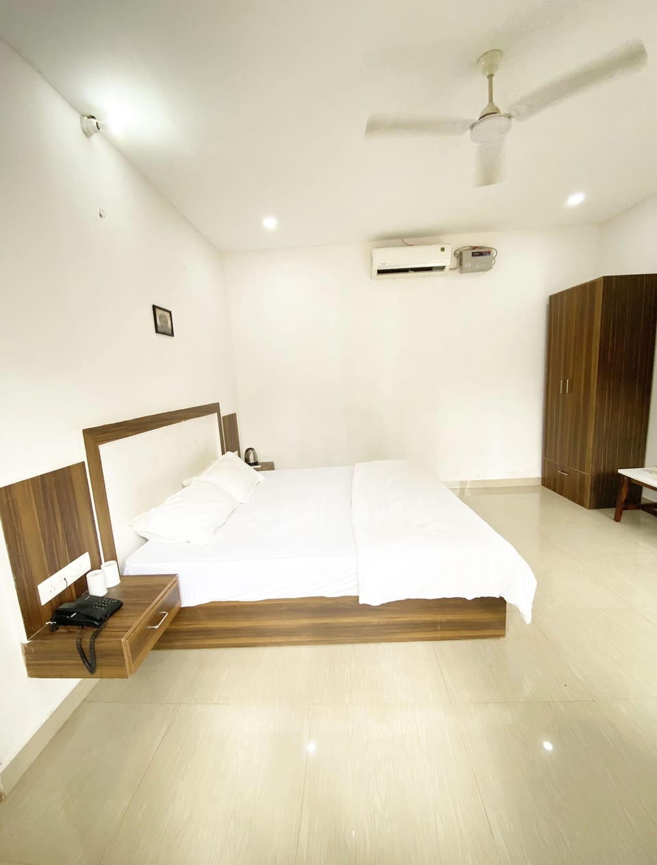 Deluxe Double Room, Non Smoking | Soundproofing, free WiFi, bed sheets