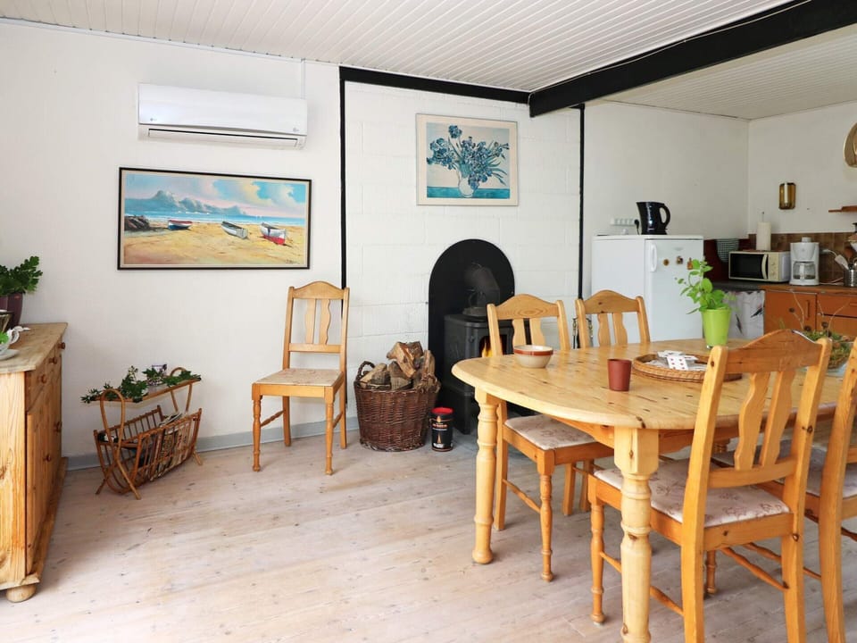 House | Dining