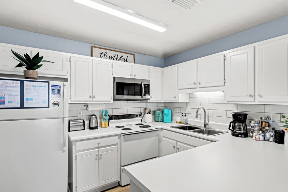 Cook with ease in the spacious, fully stocked kitchen! 