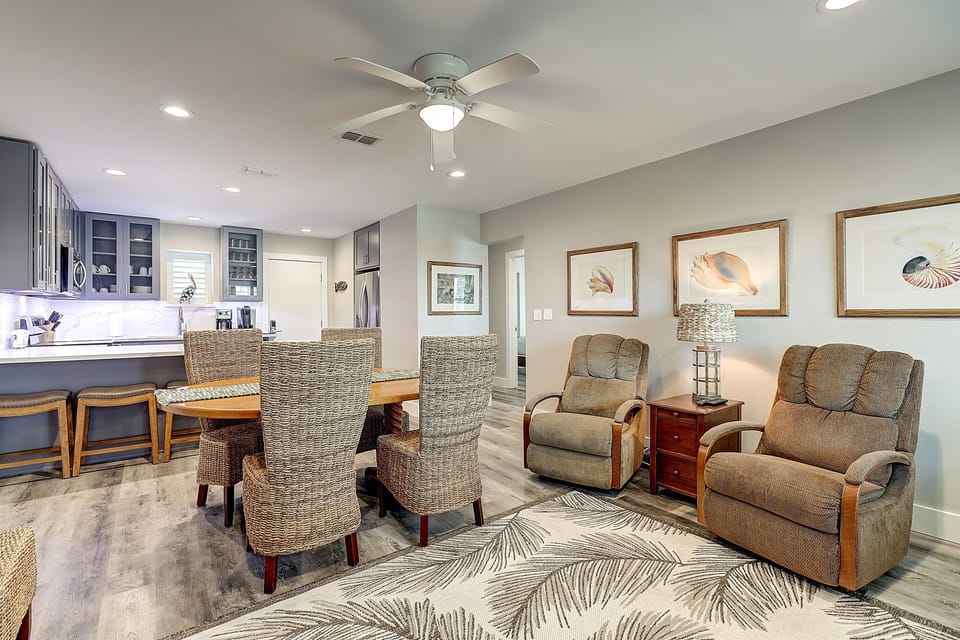 Living & Dining Area
