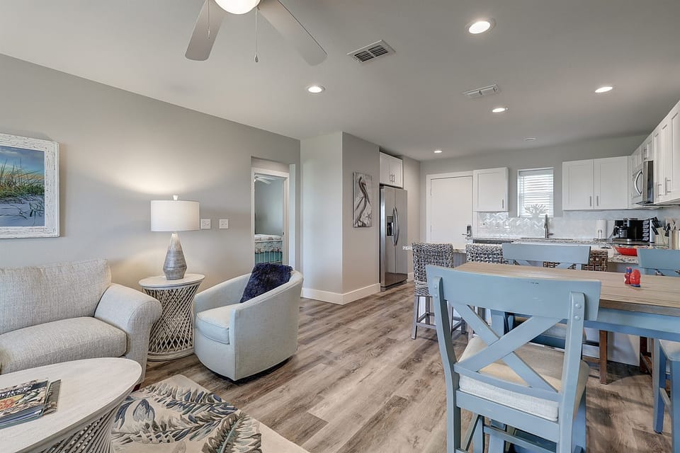 Living & Dining Area