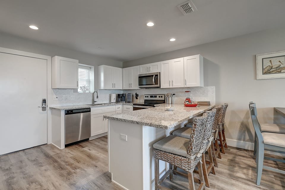 Kitchen and counter seating