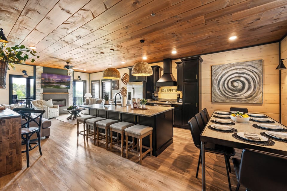 Plenty of space for everyone to enjoy a meal together
