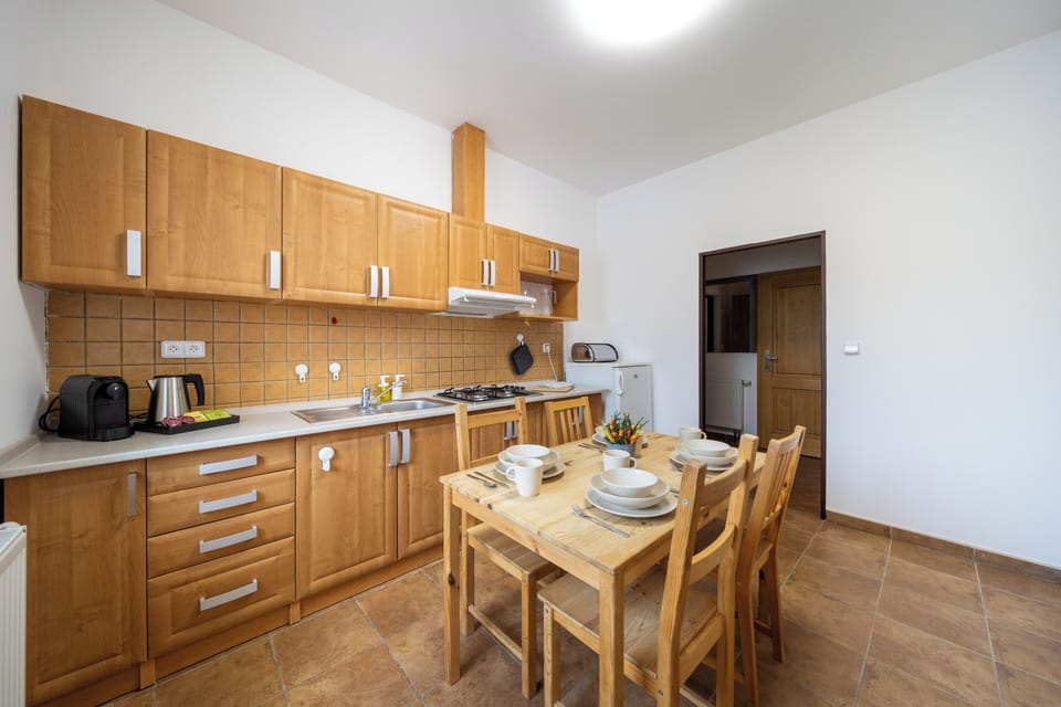 Deluxe Suite | Desk, laptop workspace, free WiFi