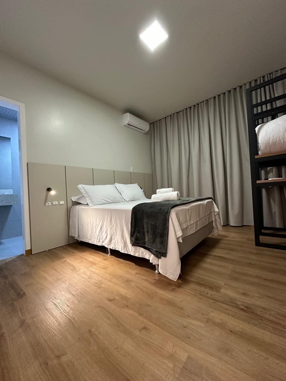 Free WiFi, bed sheets, wheelchair access