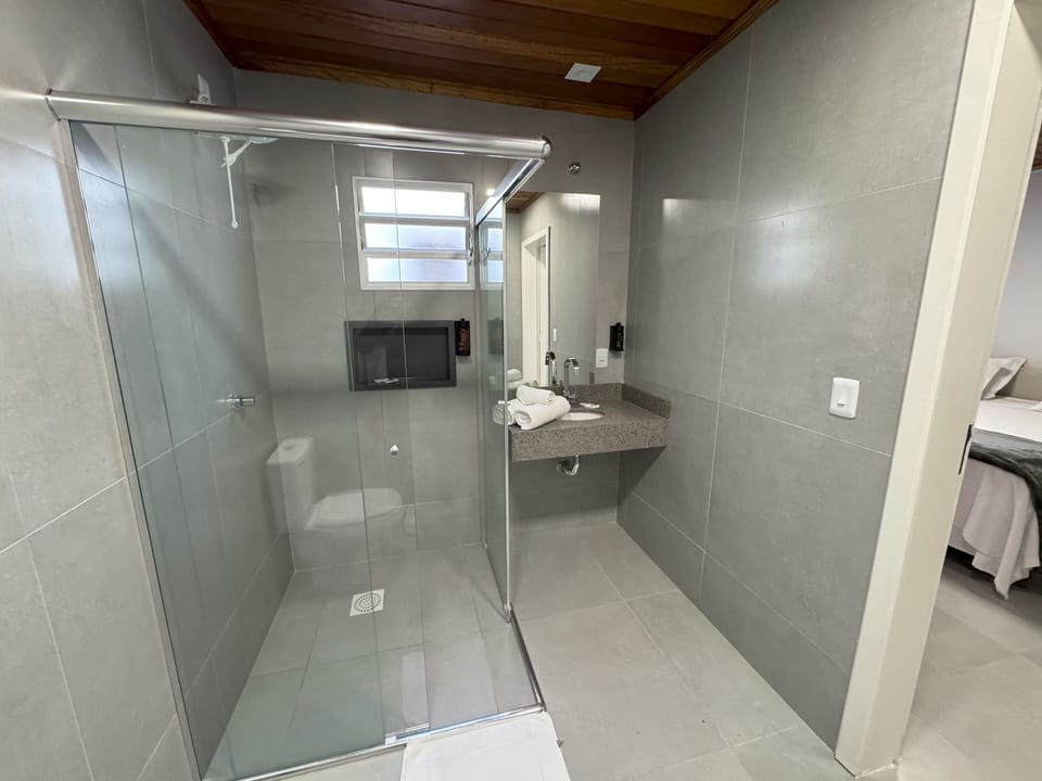 Family Room | Bathroom | Shower, towels, soap, toilet paper