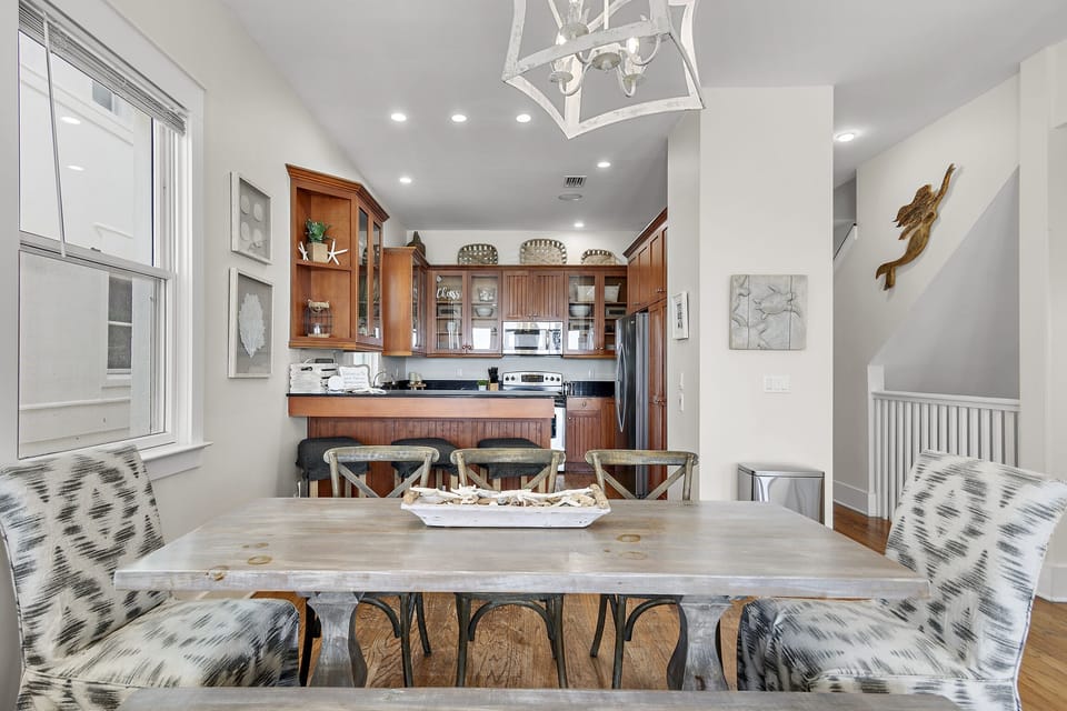 Open Living space on the 2nd Level - Kitchen, Dining, Living Room, and Large balcony with seating/dining space and Gulf and Beach views!