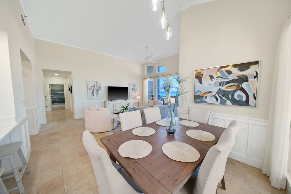 Paradise Loft | Dining Area