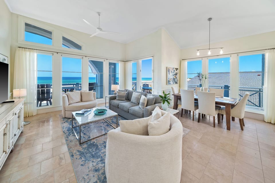 Paradise Loft | Main Living Area