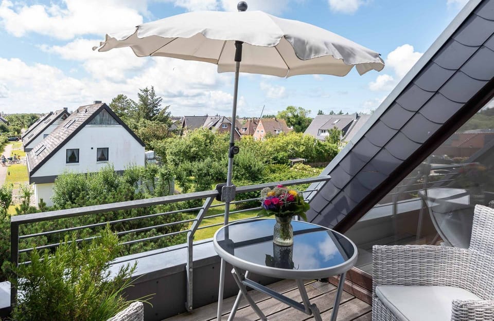 Ananda, App. 13 - Gemütliche 2-zimmer Og-ferienwohnung auf ca. 45 m² Wohnfläche, für 2 Personen Apartment in Wenningstedt-Braderup