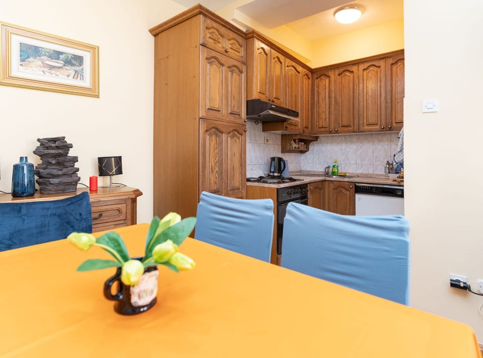 House (Two Bedroom Holiday Home) | Dining room