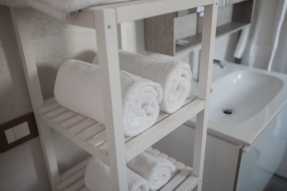 Romantic Room | Bathroom | Shower, hair dryer, bathrobes, slippers