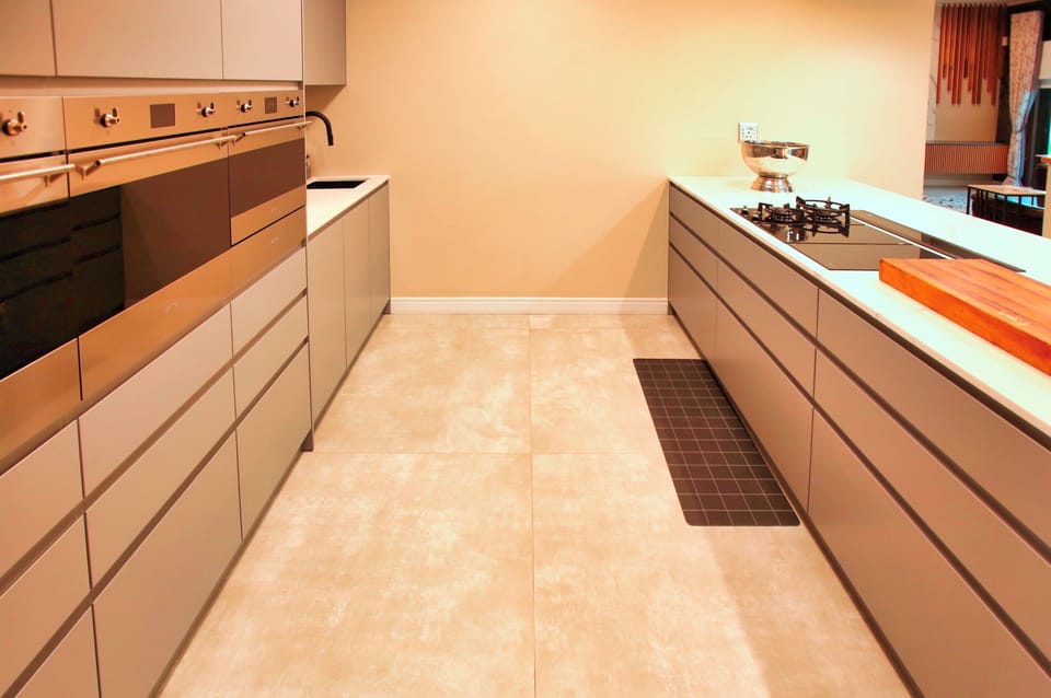 Deluxe House, Garden View | Private kitchen | Full-size fridge, microwave, oven, stovetop