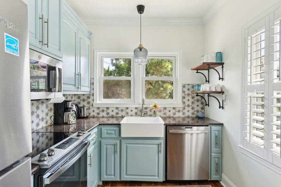 Fully equipped kitchen with everything you need to cook a meal 

